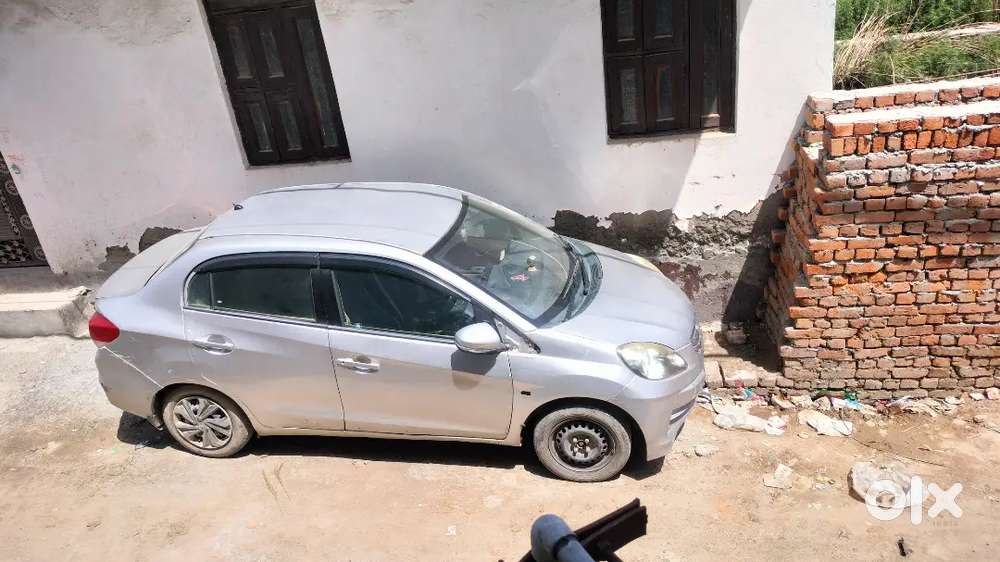 Honda Amaze 2nd Gen 2015 Cng & Hybrids 93 Km Driven