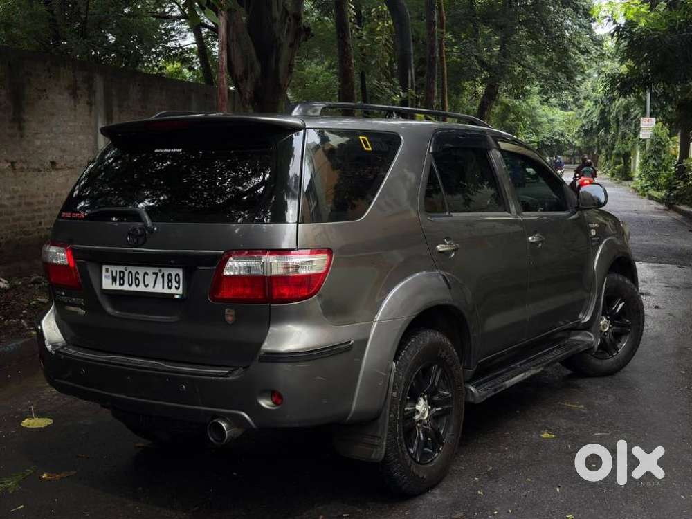 Toyota Fortuner 4x4 Mt, 2010, Diesel