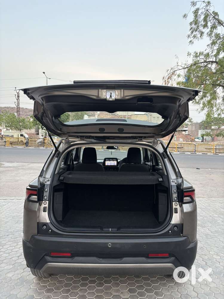 Maruti Suzuki Vitara Brezza 1.5 Lxi, 2024, Petrol