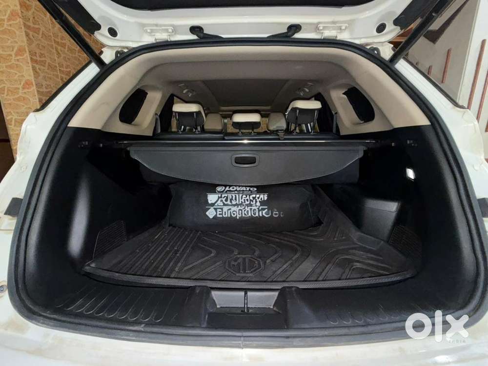 Mg Hector Petrol 2022, Km Driven Sharp