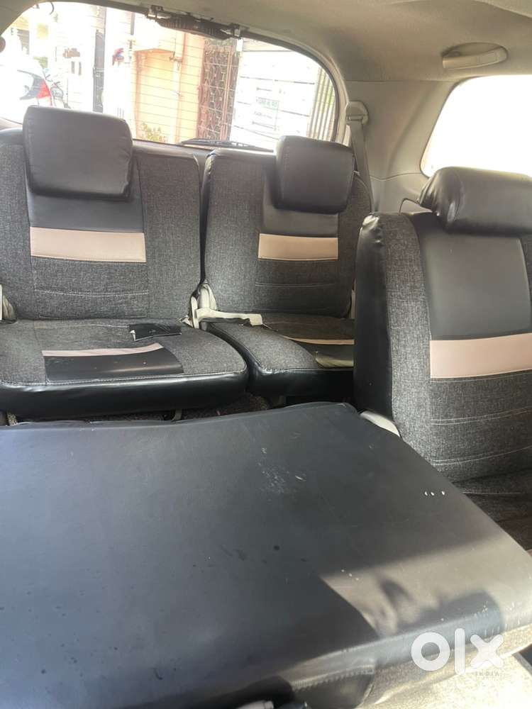 Toyota Innova Diesel 2011