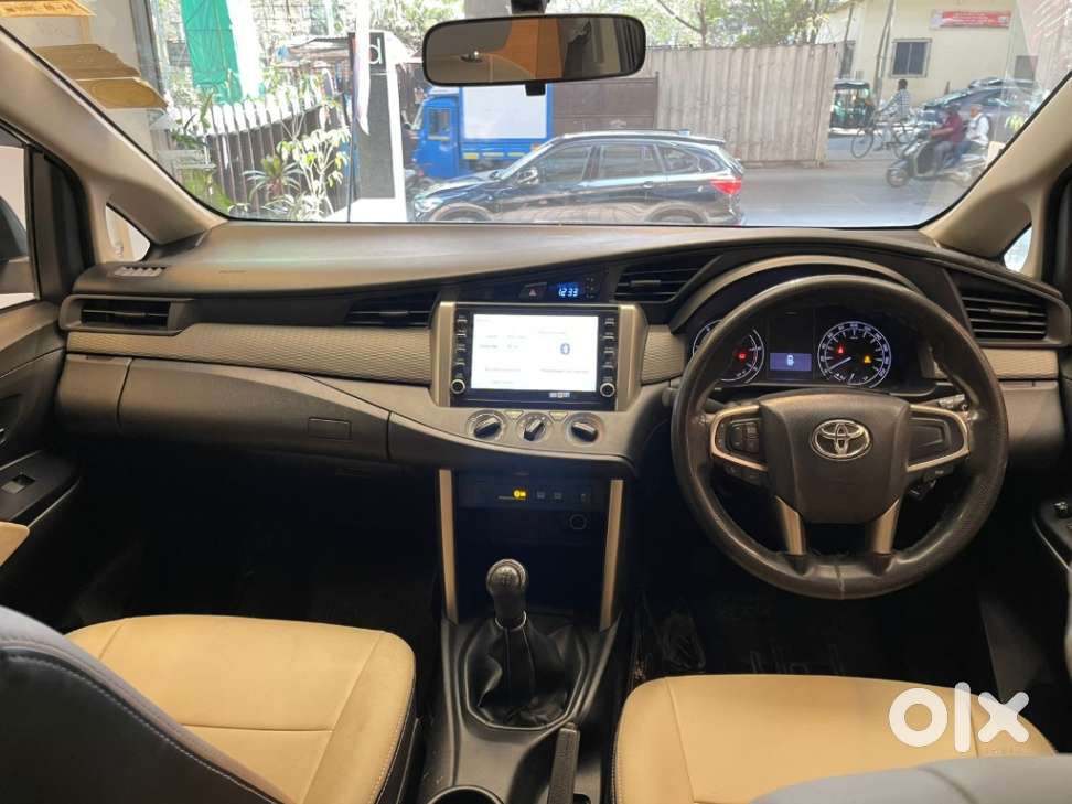 Toyota Innova Crysta [2020-ongoing] 2.4 Gx 8 Str, 2022, Diesel