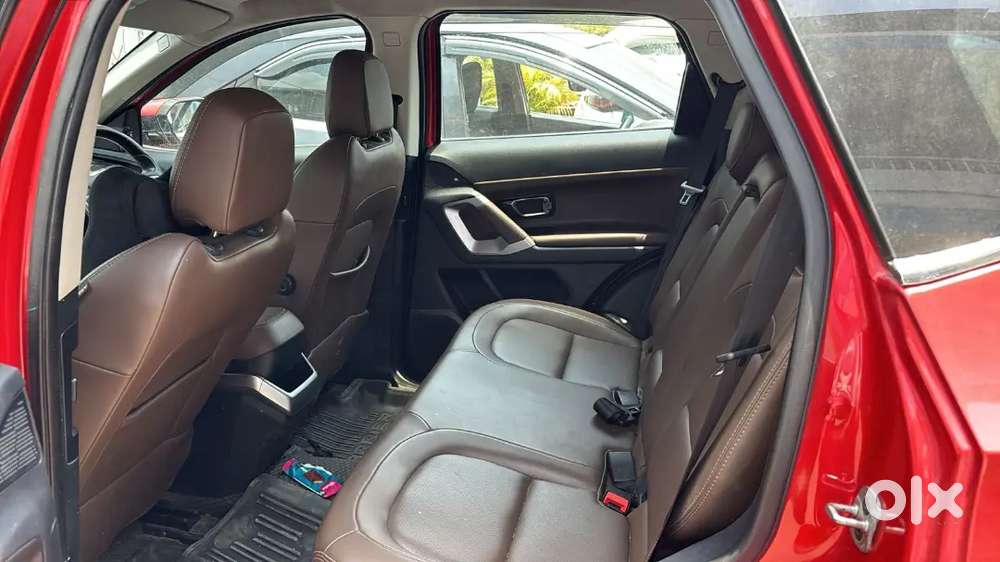 Harieer Red Colour Sunroof