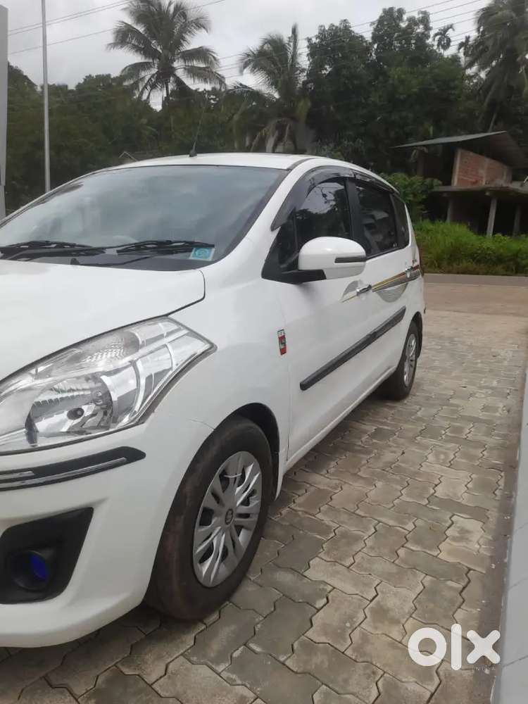 Maruti Suzuki Ertiga 2012