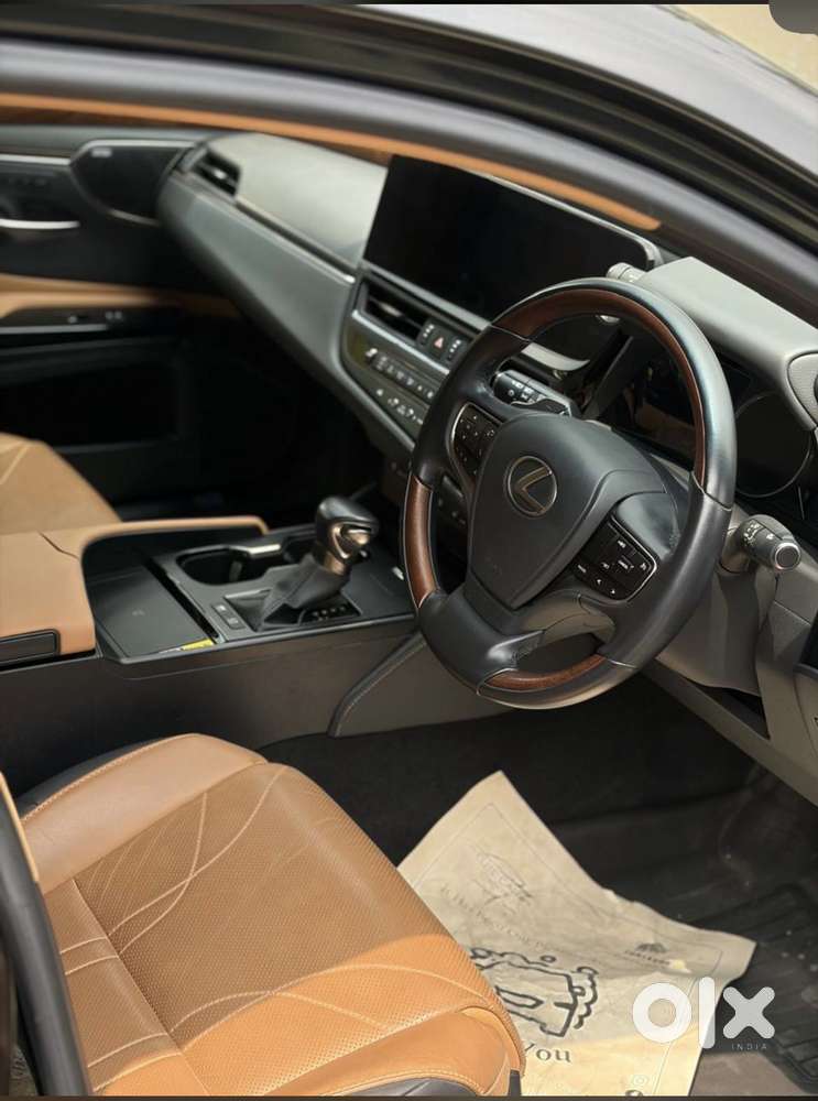 Lexus Es 300h Luxury, 2023, Petrol