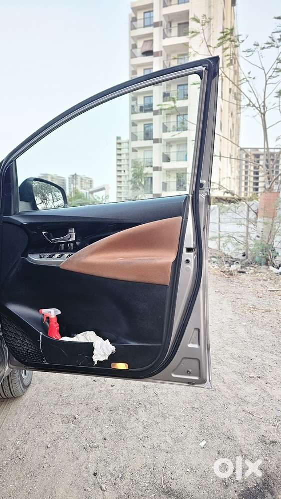 Toyota Innova Crysta