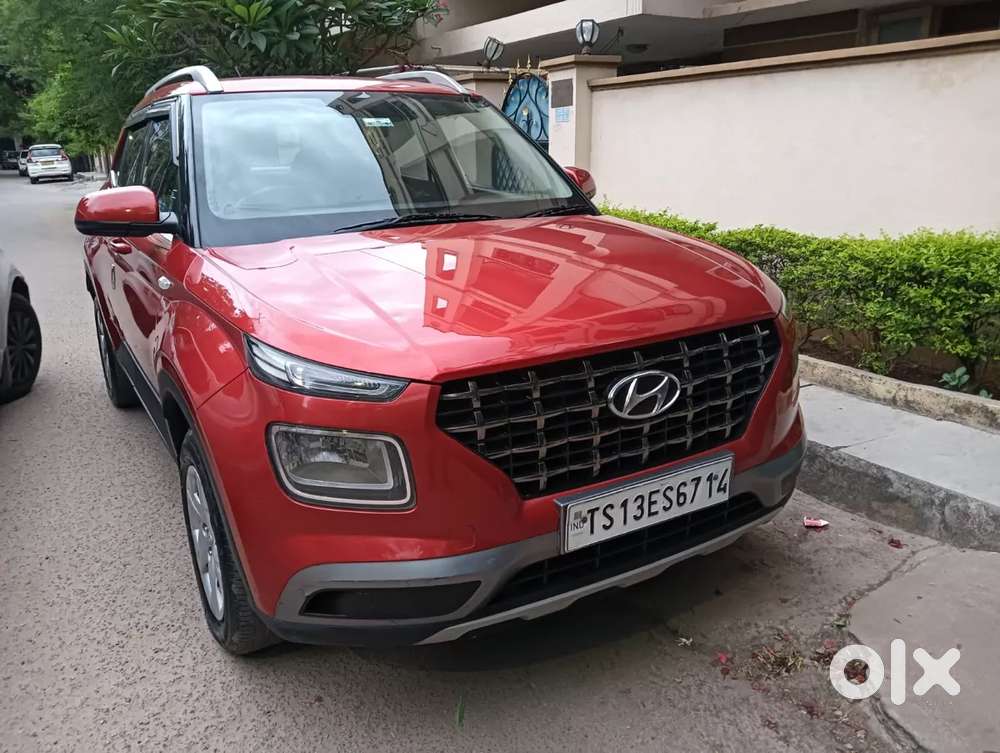 Hyundai Venue 1.2 S Plus, 2020, Petrol