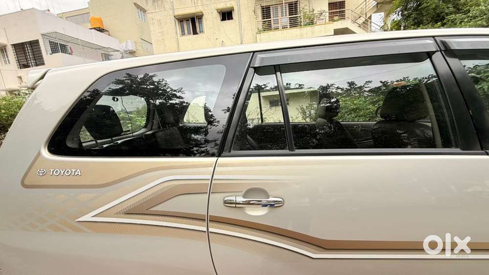 Toyota Innova 2.5 Zx Top End