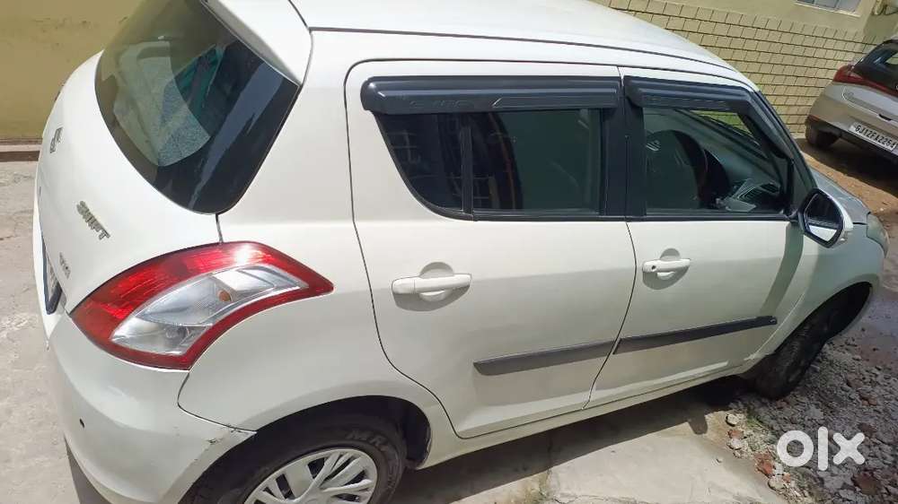 Maruti Suzuki Swift 2015