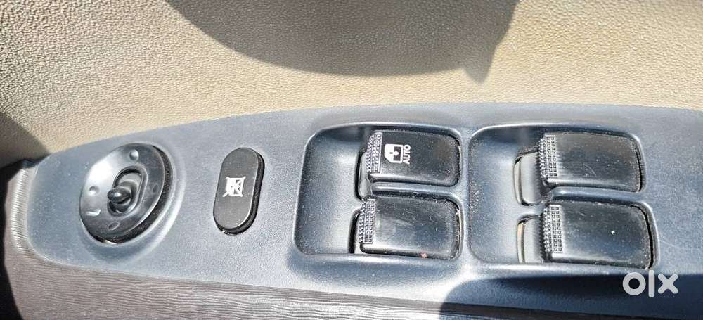 Hyundai I10 Sportz, 2012, Petrol