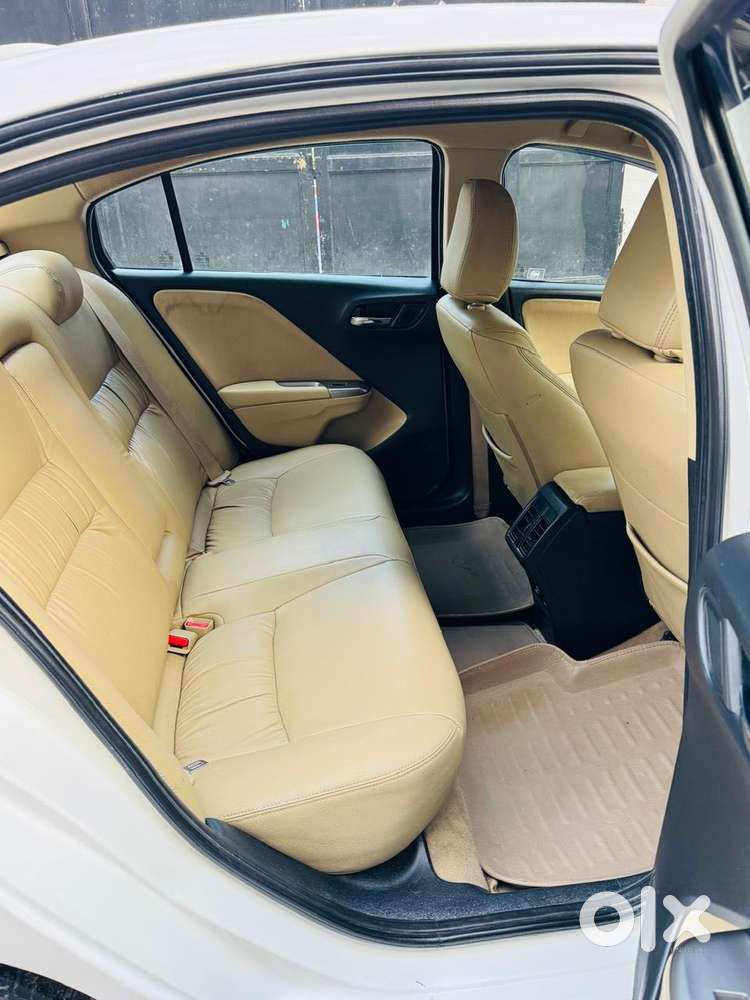 Honda City I Vtec E, 2015, Petrol