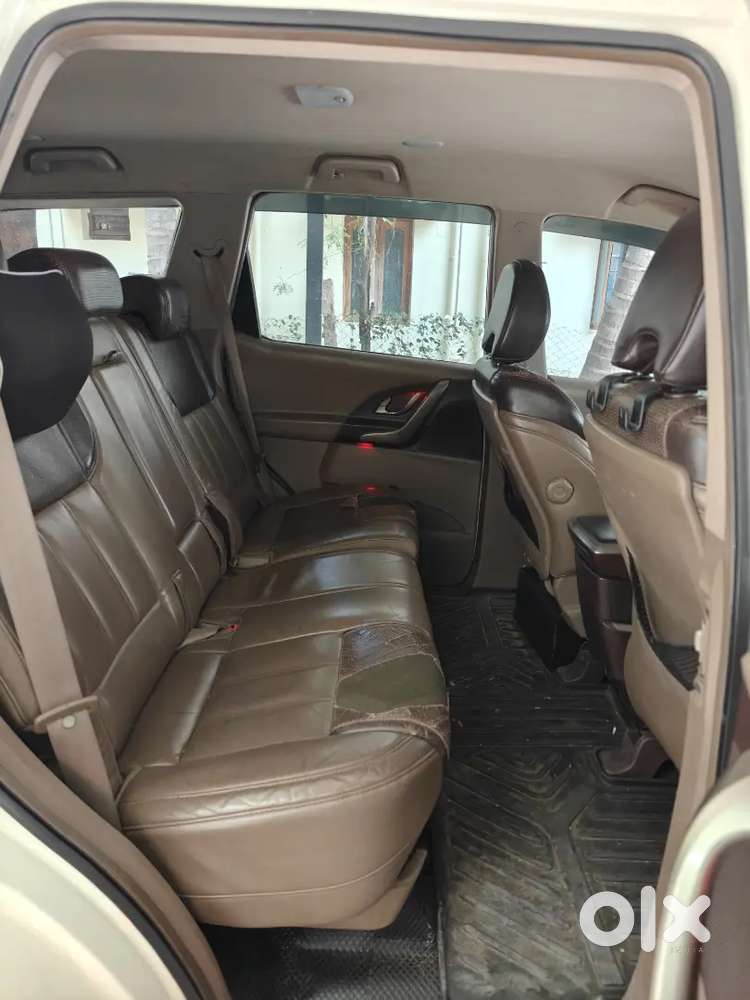 Mahindra Xuv500 2.2 W8 2015