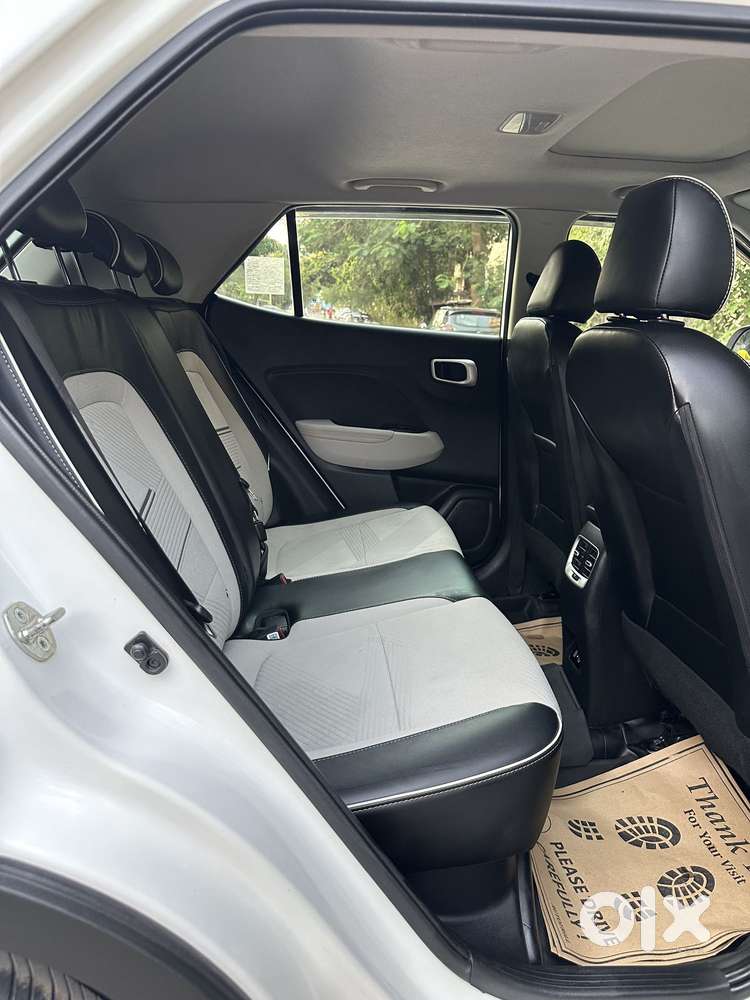 Hyundai Venue Sx (o) Mt 1.5 Diesel, 2023, Diesel
