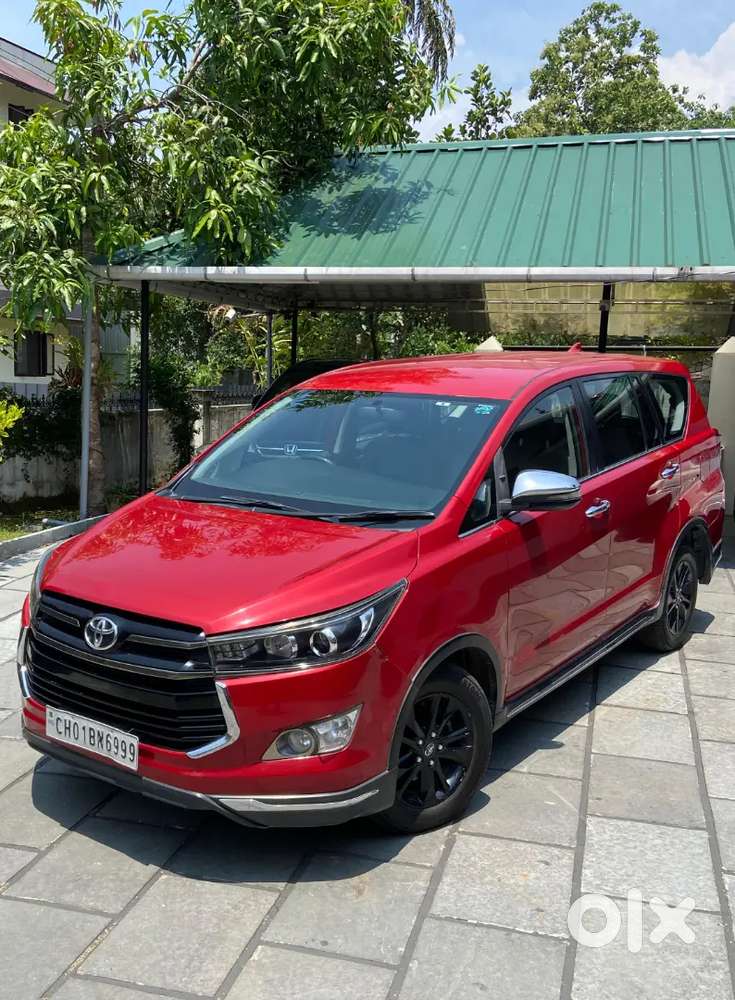 Toyata Crysta Touring Spot Automatic, Single Owner, Company Serviced