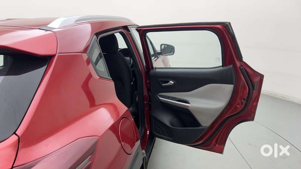 Nissan Magnite 1.0 Xv, 2023, Petrol