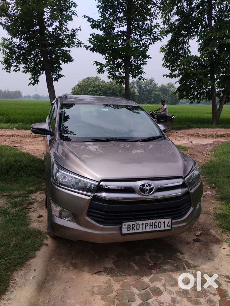 Toyota Innova Crysta 2016