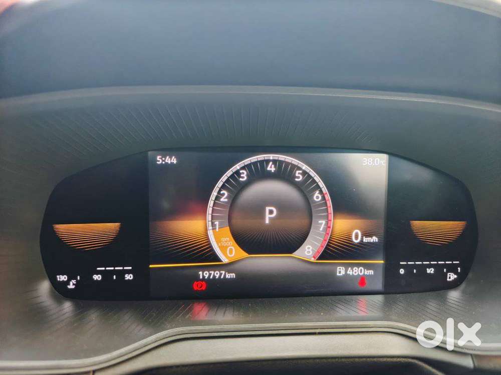 Skoda Kushaq 1.0 Tsi Style At (6 Airbags), 2022, Petrol