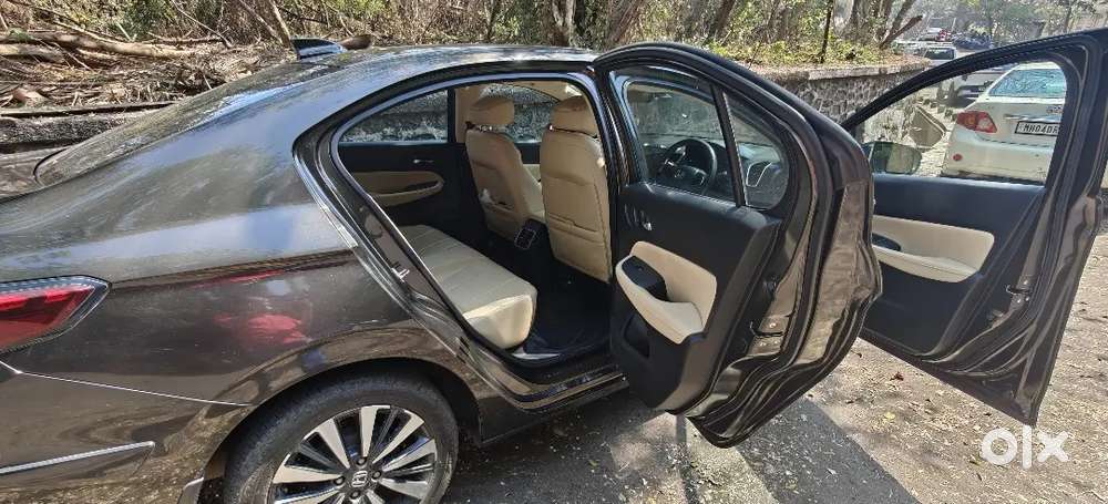 Honda City Zx 2023 Petrol 9219 Km Driven