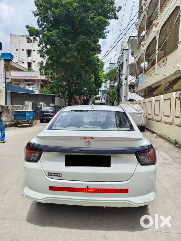 Maruti Suzuki Swift Dzire Lxi Option, 2025, Cng & Hybrids