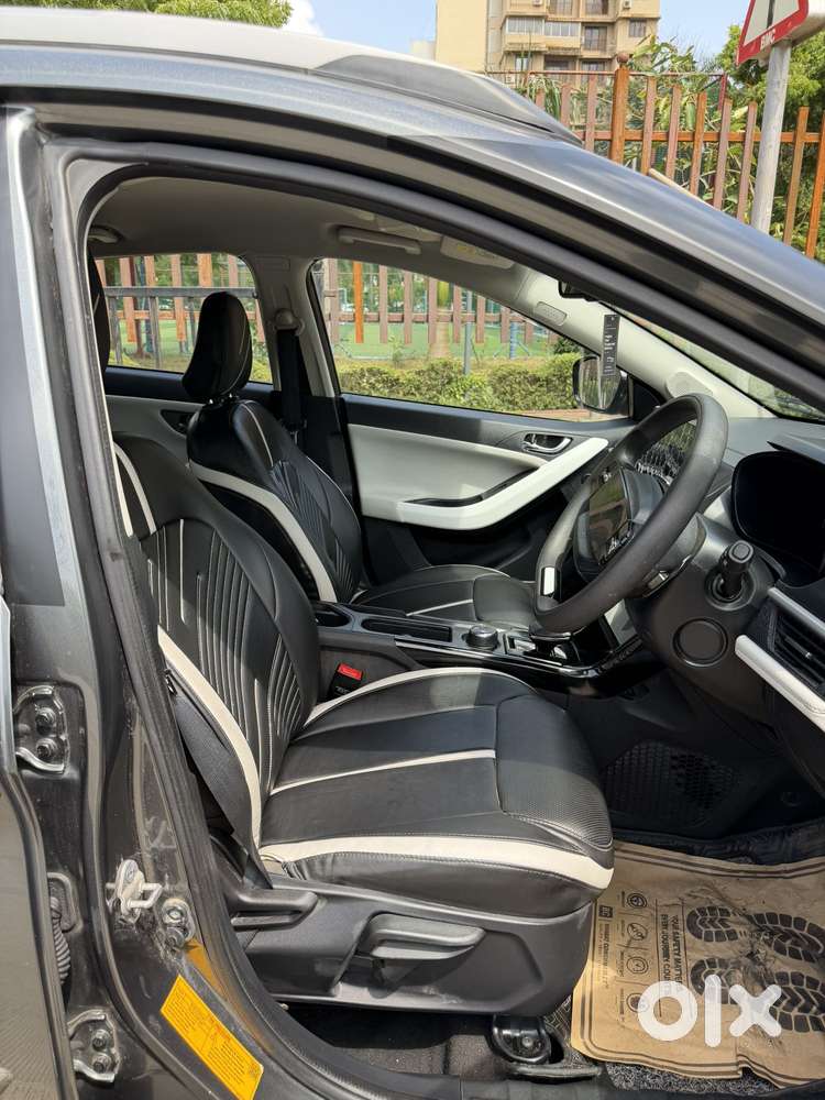 Tata Nexon, 2024, Petrol
