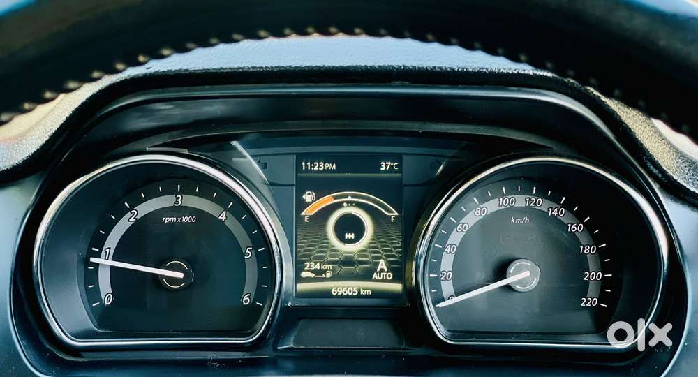 Tata Hexa 2.2 Xt 4x2 7 Str, 2017, Diesel