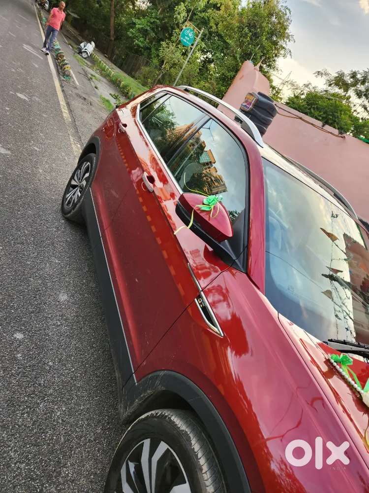 Volkswagen Taigun 2023 Petrol 59900 Km Driven