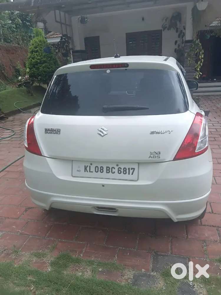 Maruti Suzuki Swift 1.3 Zxi 2014 Abs