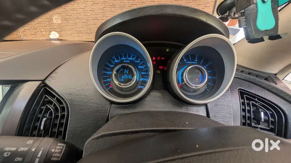 Mahindra Xuv500 2016 Diesel 84000 Km Driven