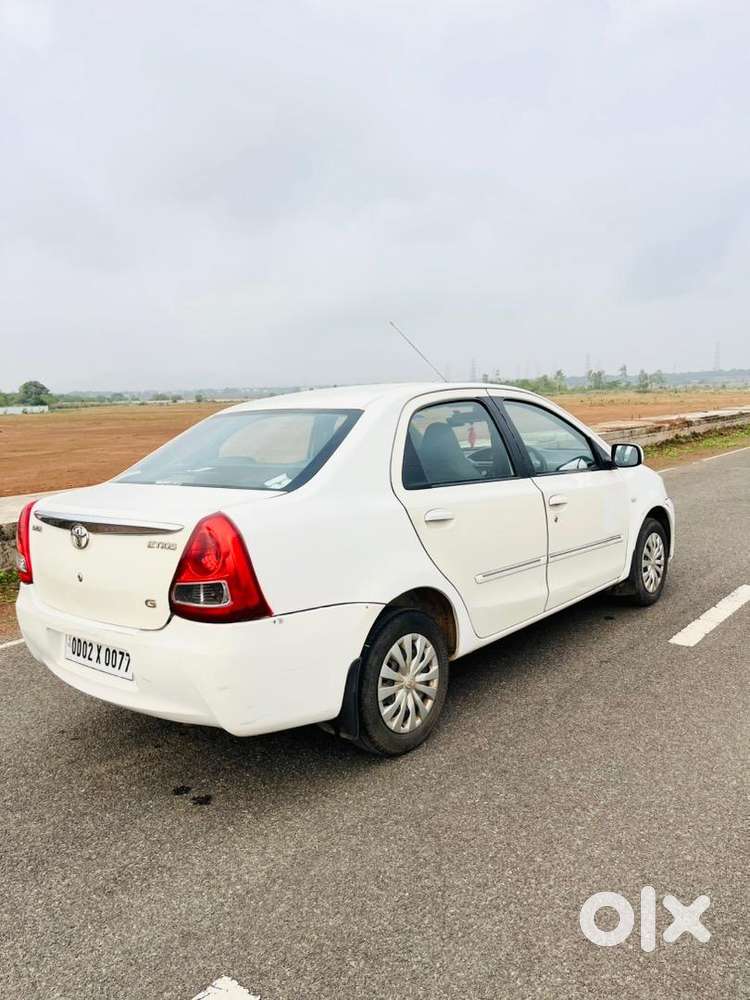 Toyota Model 2011 Car
