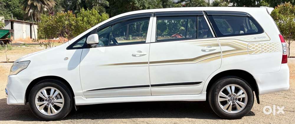 Toyota Innova 2.5 Gx 7 Str Bs-iii, 2015, Diesel
