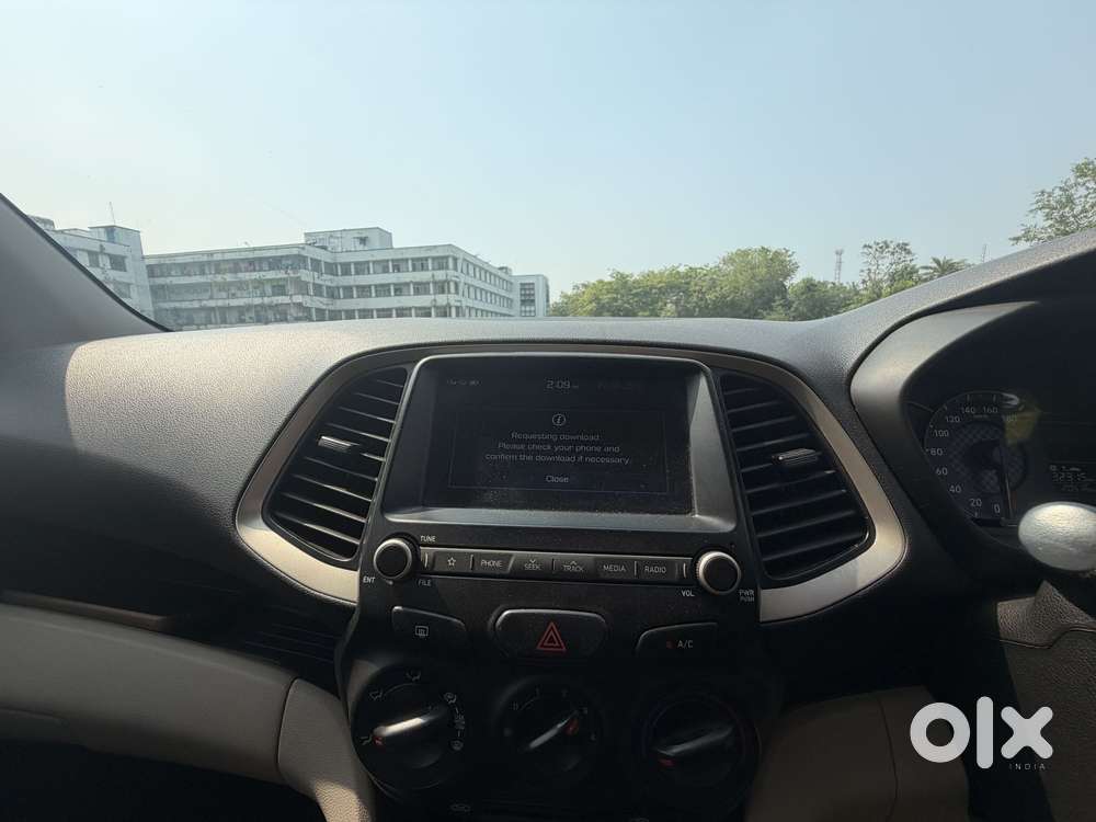 Hyundai Santro Asta, 2020, Petrol