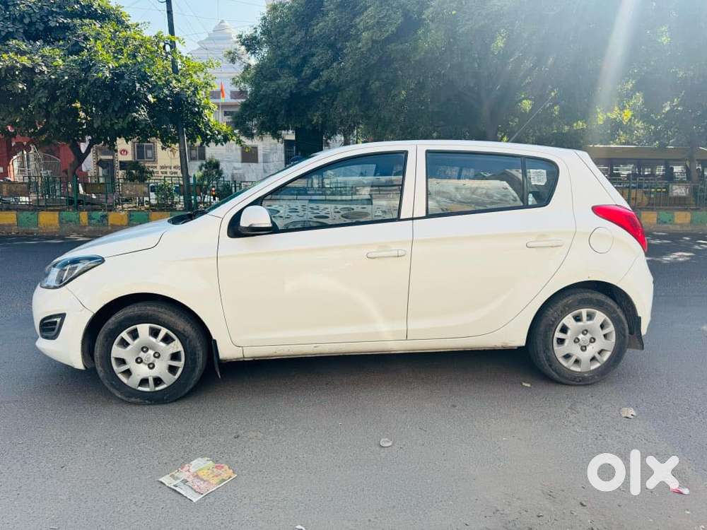 Hyundai I20 Sportz 1.2 Bs-iv, 2013, Petrol