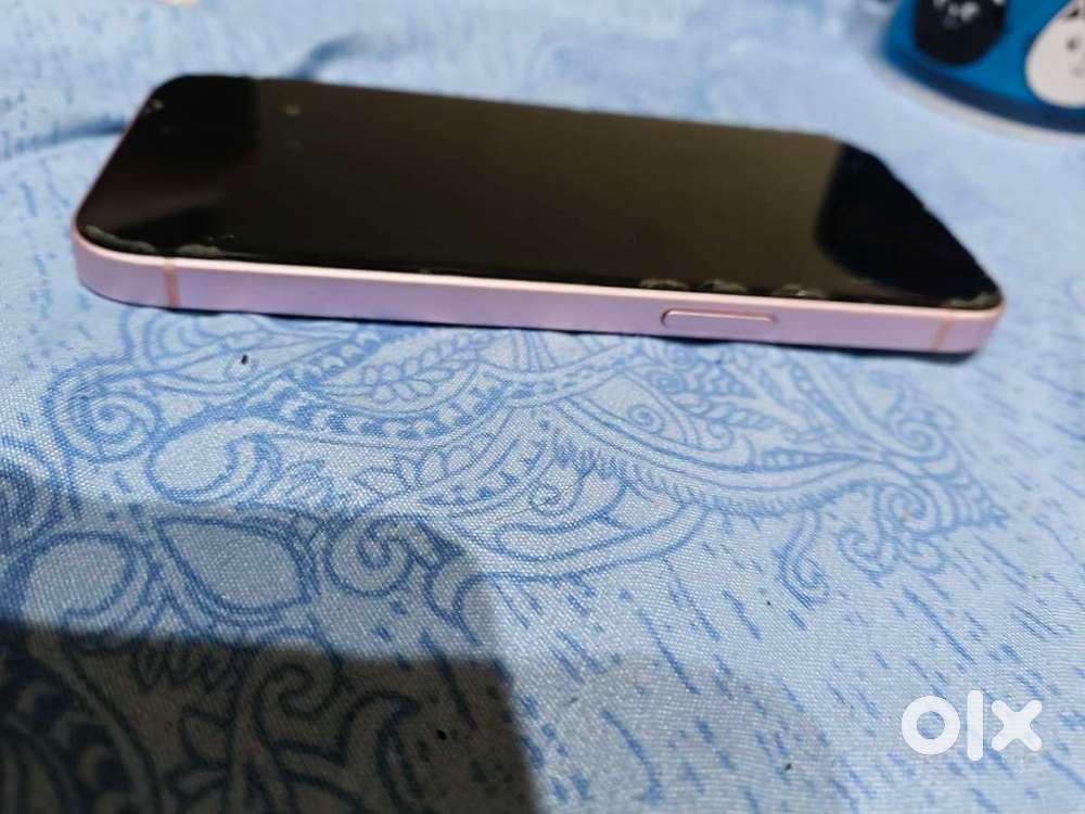 I phone 15 selling