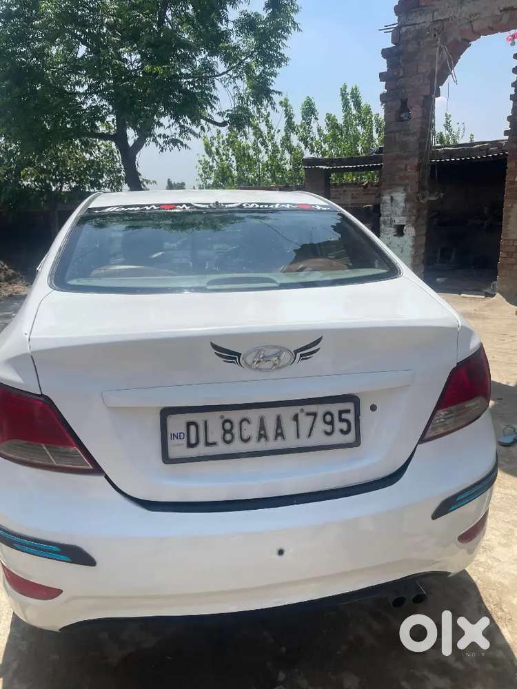Petrol And Cng And Sanroof