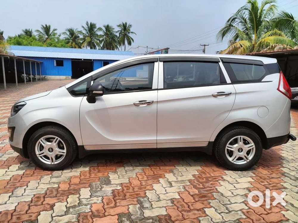 Mahindra Marazzo, 2018, Diesel