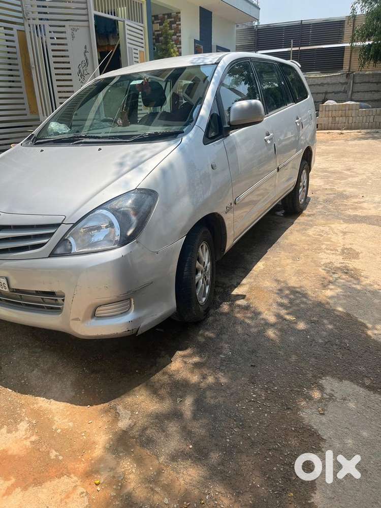 Toyota Innova 2011 Diesel Well Maintained