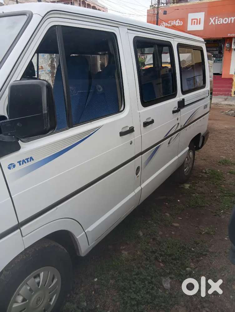 Tata Winger Deluxe 2010