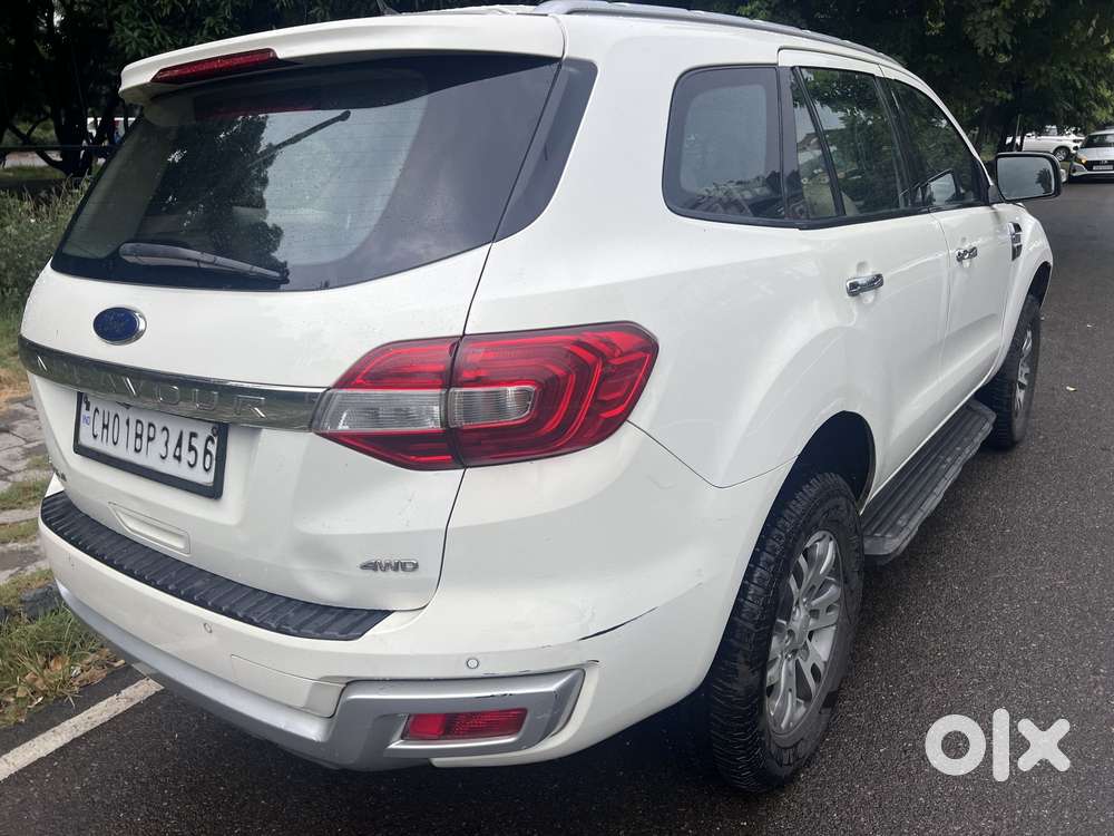Ford Endeavour 3.2 Titanium At 4x4, 2016, Diesel