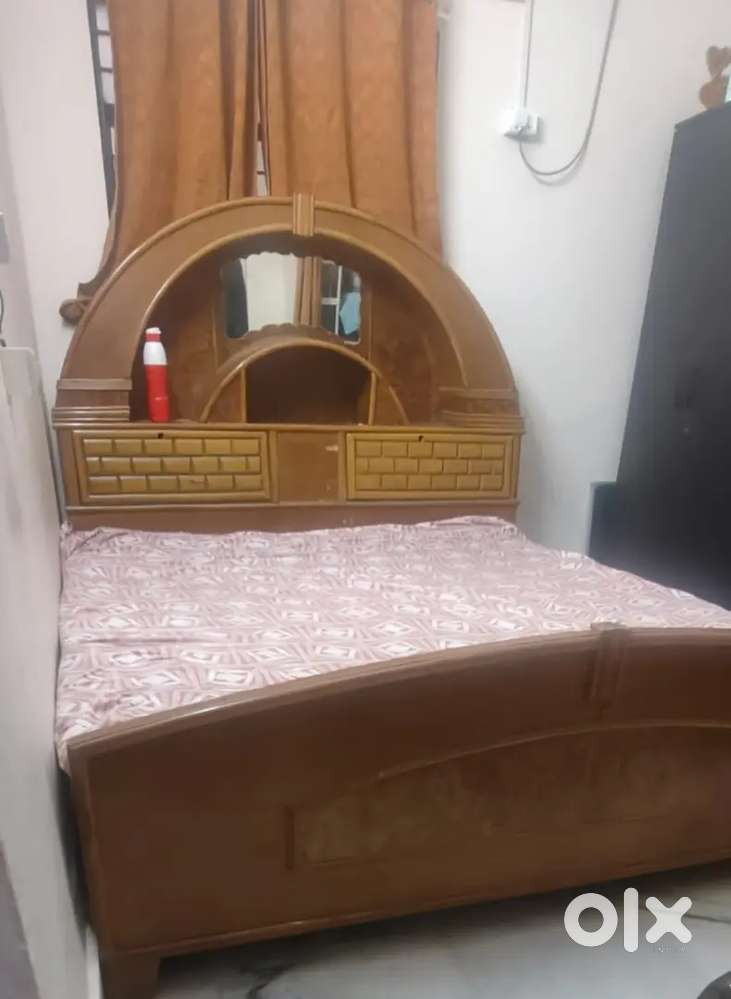 Deewan Bed