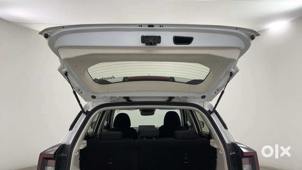 Mahindra Xuv 3xo Ax5l 1.2 Petrol At, 2024, Petrol