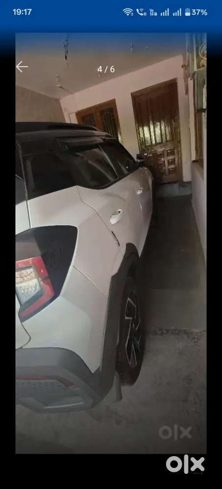 Mahindra Xuv 3xo Petrol Ax7l 2025