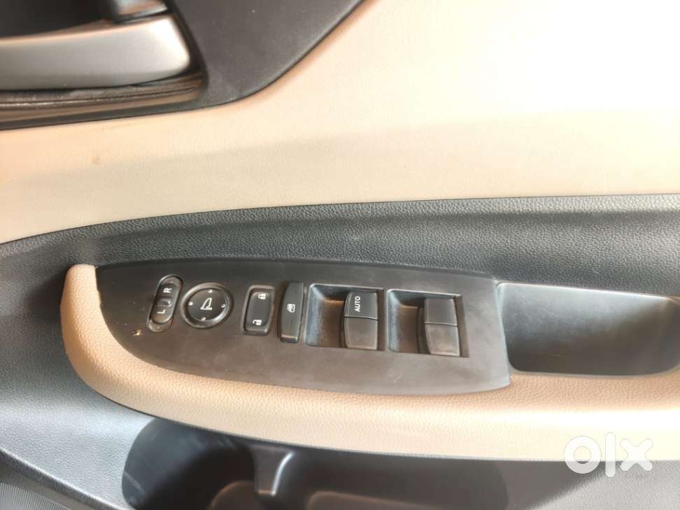 Honda Elevate V Mt, 2023, Petrol