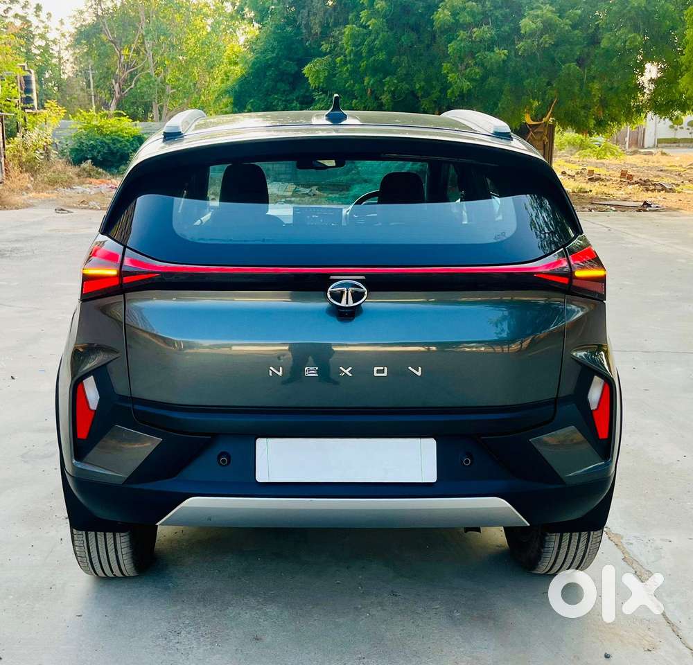 Tata Nexon Fearless Plus S 1.5 Revotorq Diesel 6 Amt Dt, 2023, Diese..