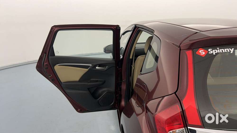 Honda Jazz [2020-2023] 1.2 Vx I-vtec Mt, 2015, Petrol