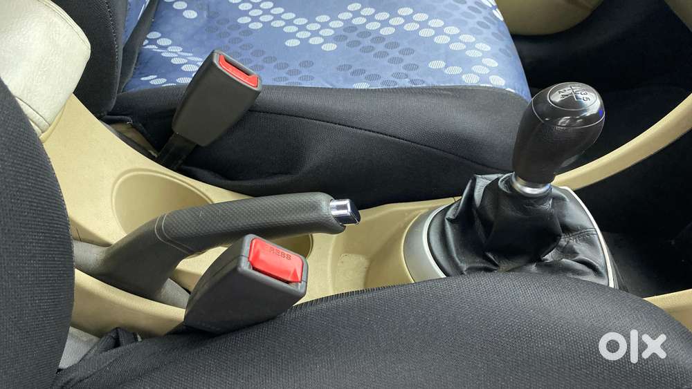 Hyundai Verna Fluidic 1.6 Vtvt Sx, 2013, Petrol