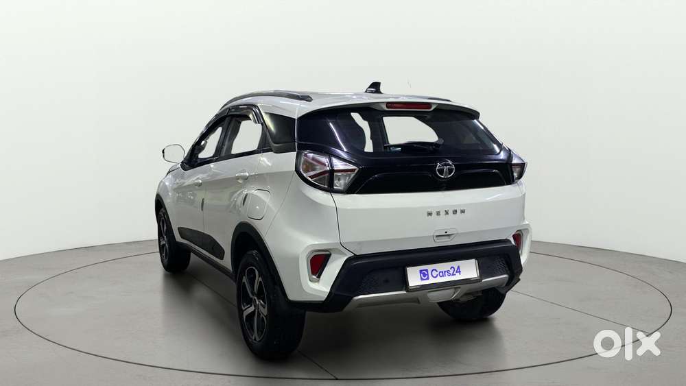 Tata Nexon 1.2 Revotron Xz Plus (s), 2021, Cng & Hybrids