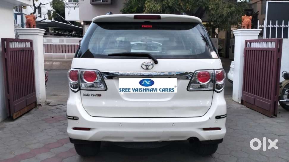 Toyota Fortuner 3.0 4x4 Manual, 2013, Diesel