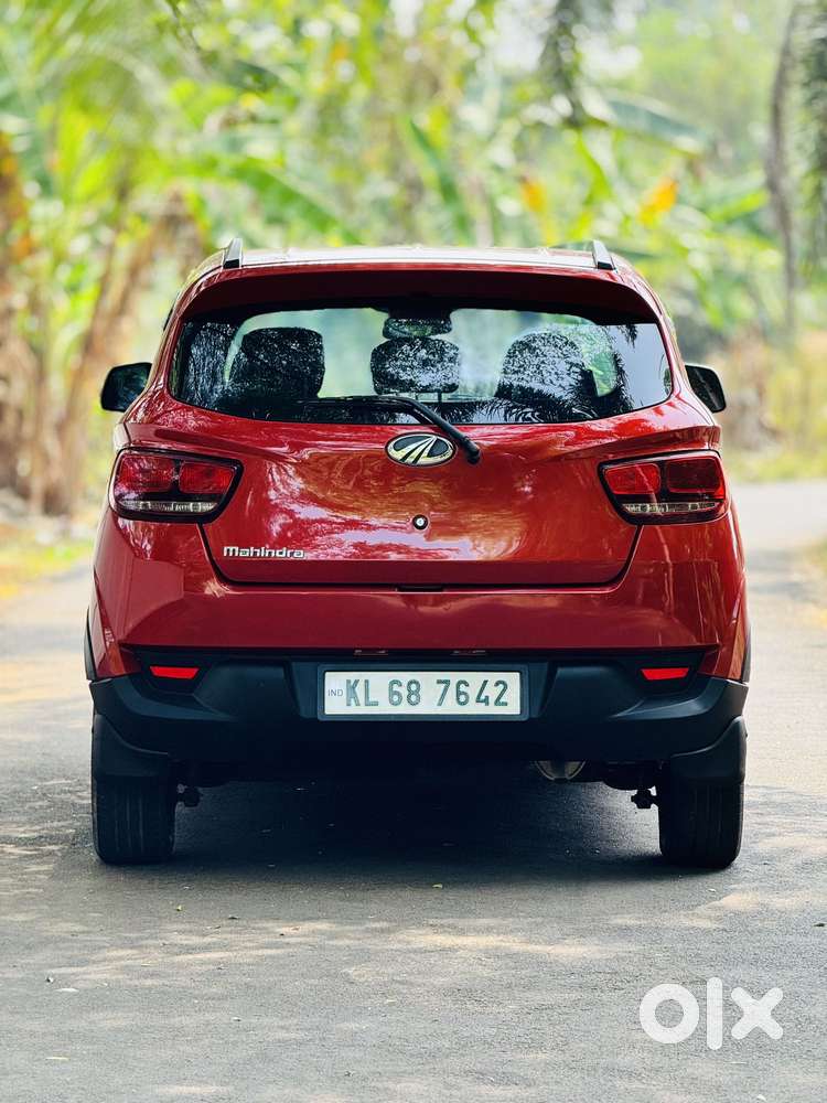 Mahindra Kuv 100