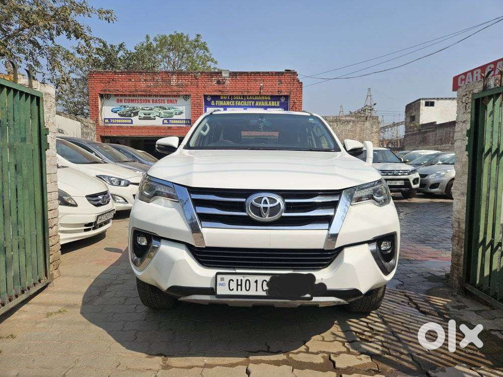 Toyota Fortuner 3.0 4x2 Automatic, 2020, Diesel