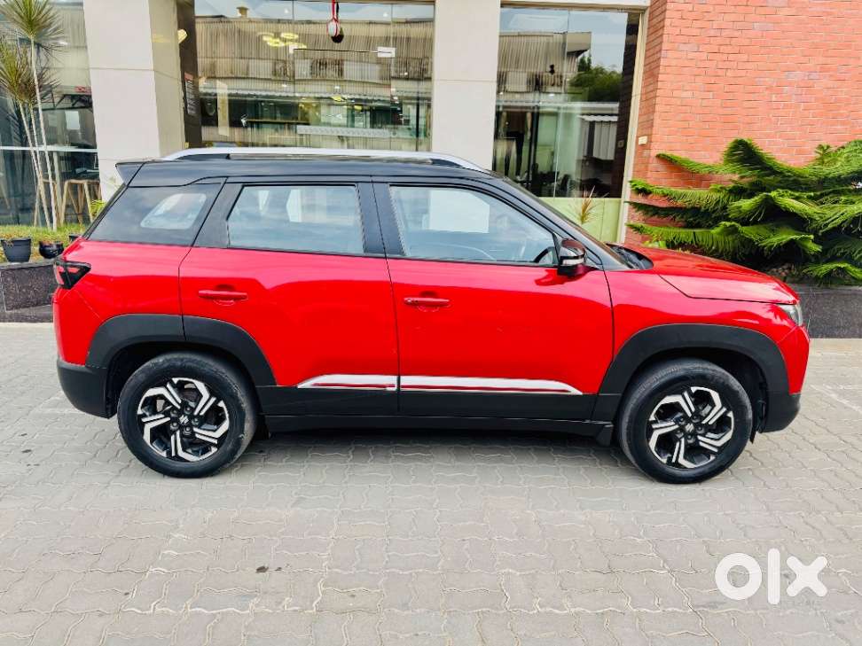 Maruti Suzuki Brezza Zxi Plus Smart Hybrid, 2022, Petrol
